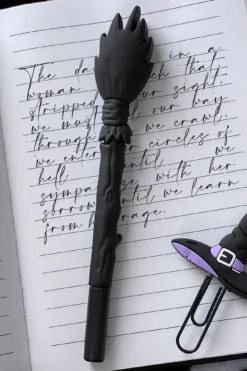 Broomstick Pen