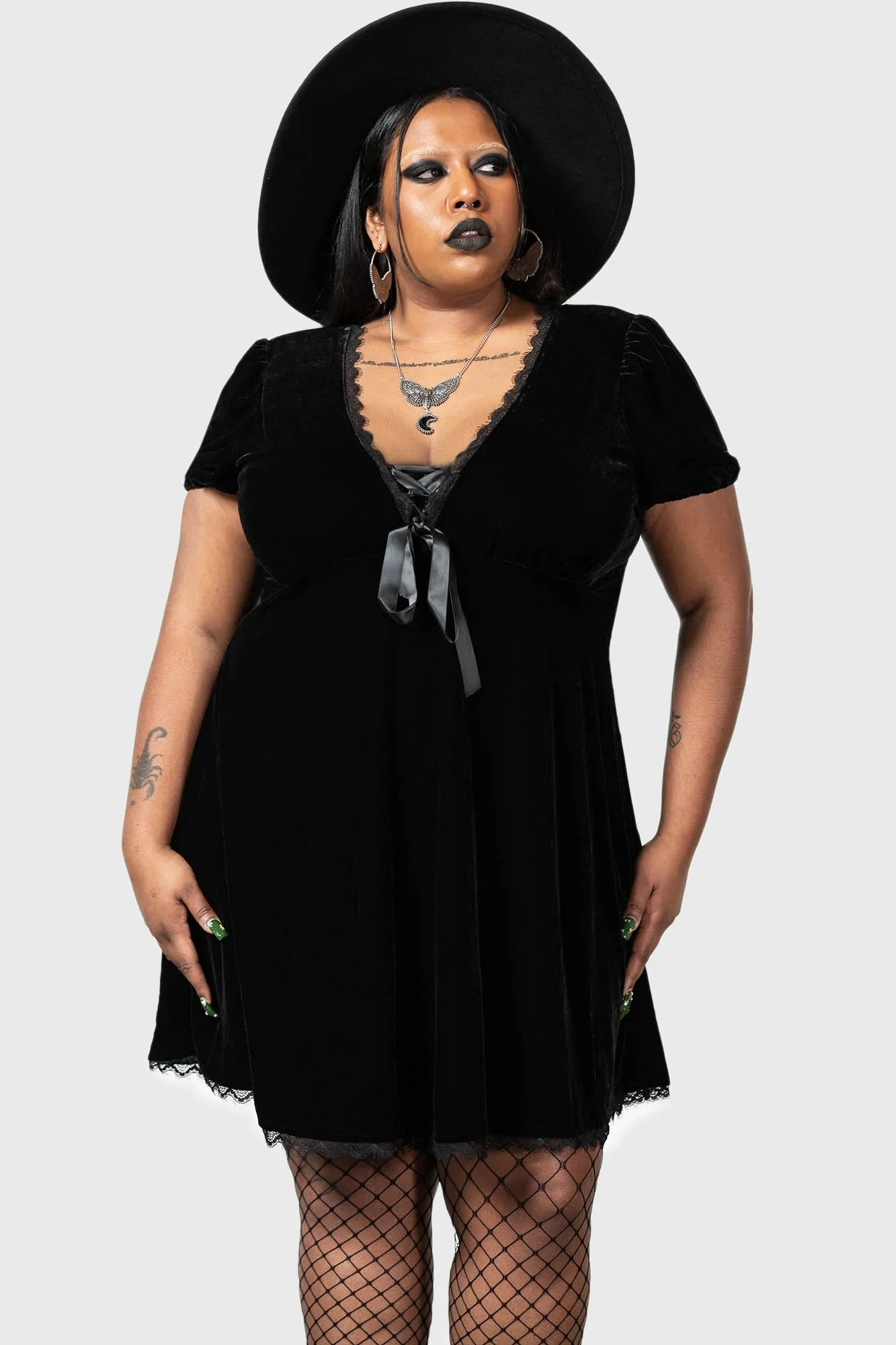KILLSTAR Consolation Plus Size Velvet Gothic Dress 3 KILLSTAR Consolation Plus Size Velvet Gothic Dress - Image 3