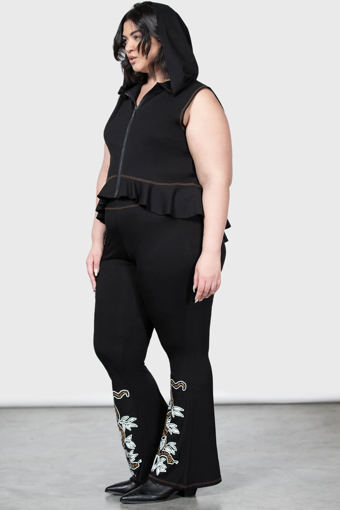 KILLSTAR Furrows Contrast Stitch Hooded Top - Plus Size 4 KILLSTAR Furrows Contrast Stitch Hooded Top - Plus Size - Image 4