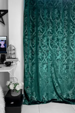 Royal Beast Curtain [EMERALD]