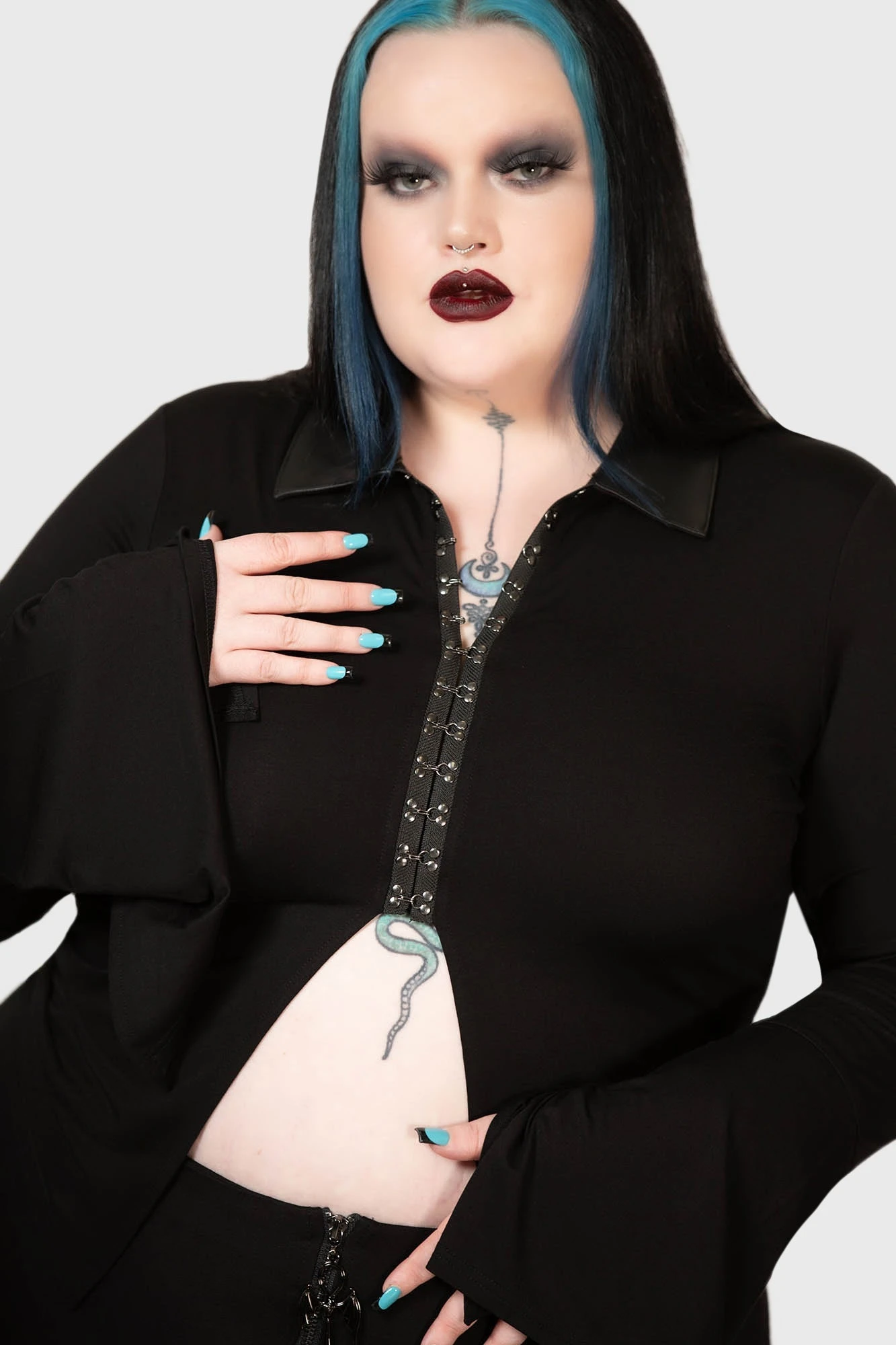 KILLSTAR Vamp Fatale Plus Size Cropped Shirt - Gothic Flared Sleeve Top 2 KILLSTAR Vamp Fatale Plus Size Cropped Shirt - Gothic Flared Sleeve Top - Image 2