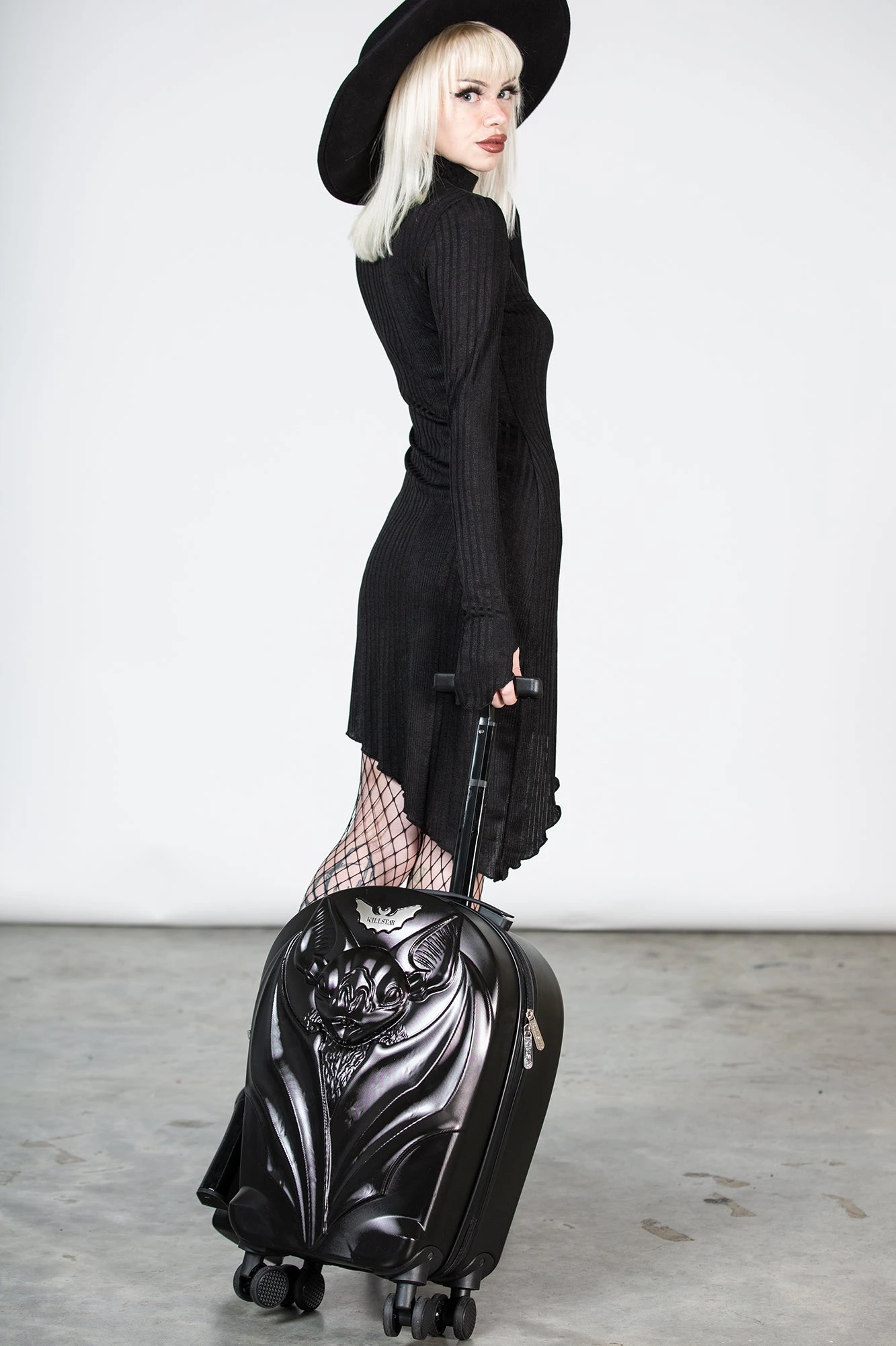 KILLSTAR Vamped Up Bat-Shaped Suitcase - Gothic Hard Shell Luggage 4 KILLSTAR Vamped Up Bat-Shaped Suitcase - Gothic Hard Shell Luggage - Image 4