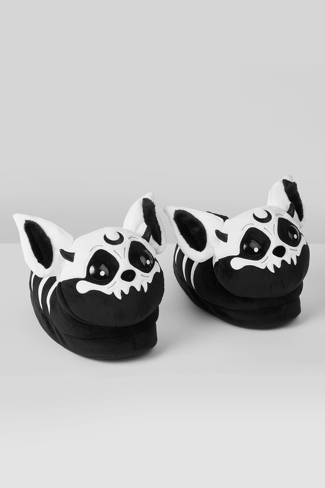 KILLSTAR Vampir: Batbone Kreeptures Slippers 4 KILLSTAR Vampir: Batbone Kreeptures Slippers - Image 4
