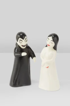 Vampyre Salt & Pepper Shaker Set -Kill Star Store Vampyre Salt Pepper Shaker Set F