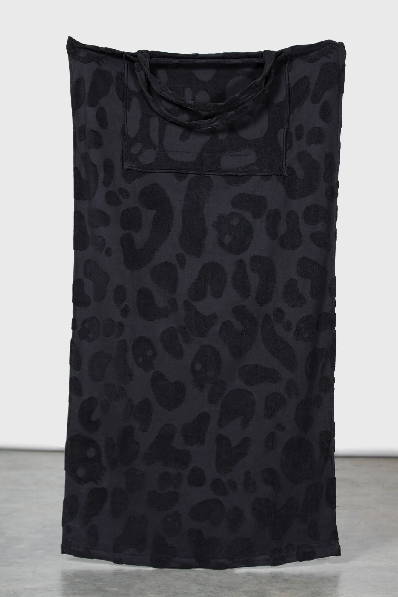 KILLSTAR Xtreme Beach Towel Bag - Foldable Leopard Print Statement Piece 3 KILLSTAR Xtreme Beach Towel Bag - Foldable Leopard Print Statement Piece - Image 3